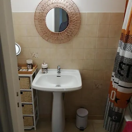 Chambre Avec Parking Μοντελιμάρ