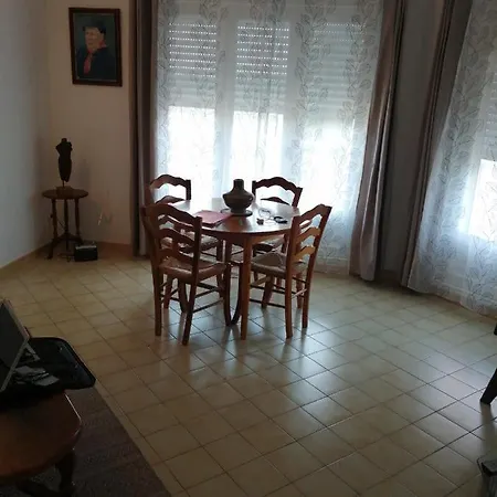 Δωμάτια σε οικογενειακή κατοικία Chambre Avec Parking *